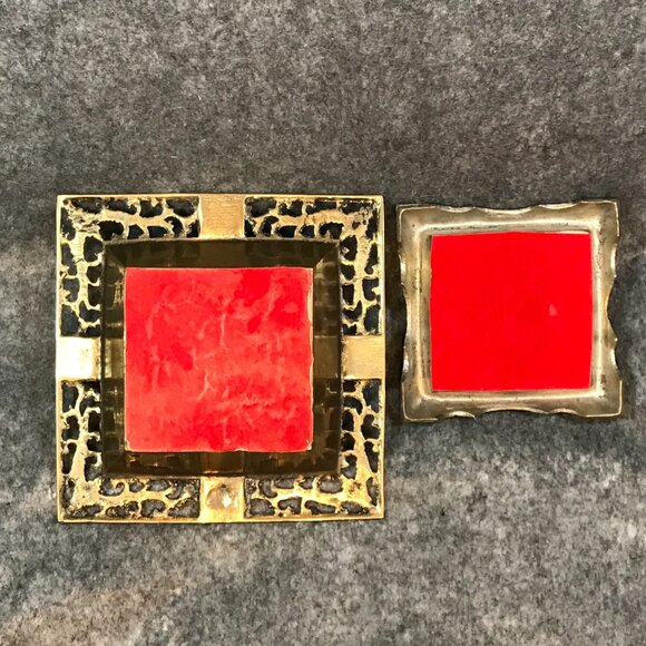 Vintage Brass Ashtray with Flip Top Cigarette Holder Box - Picture 10 of 10